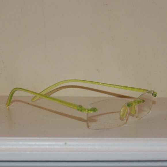 Ron's Optical Women's Reading Glasses +0.75 - Picture 3 of 6